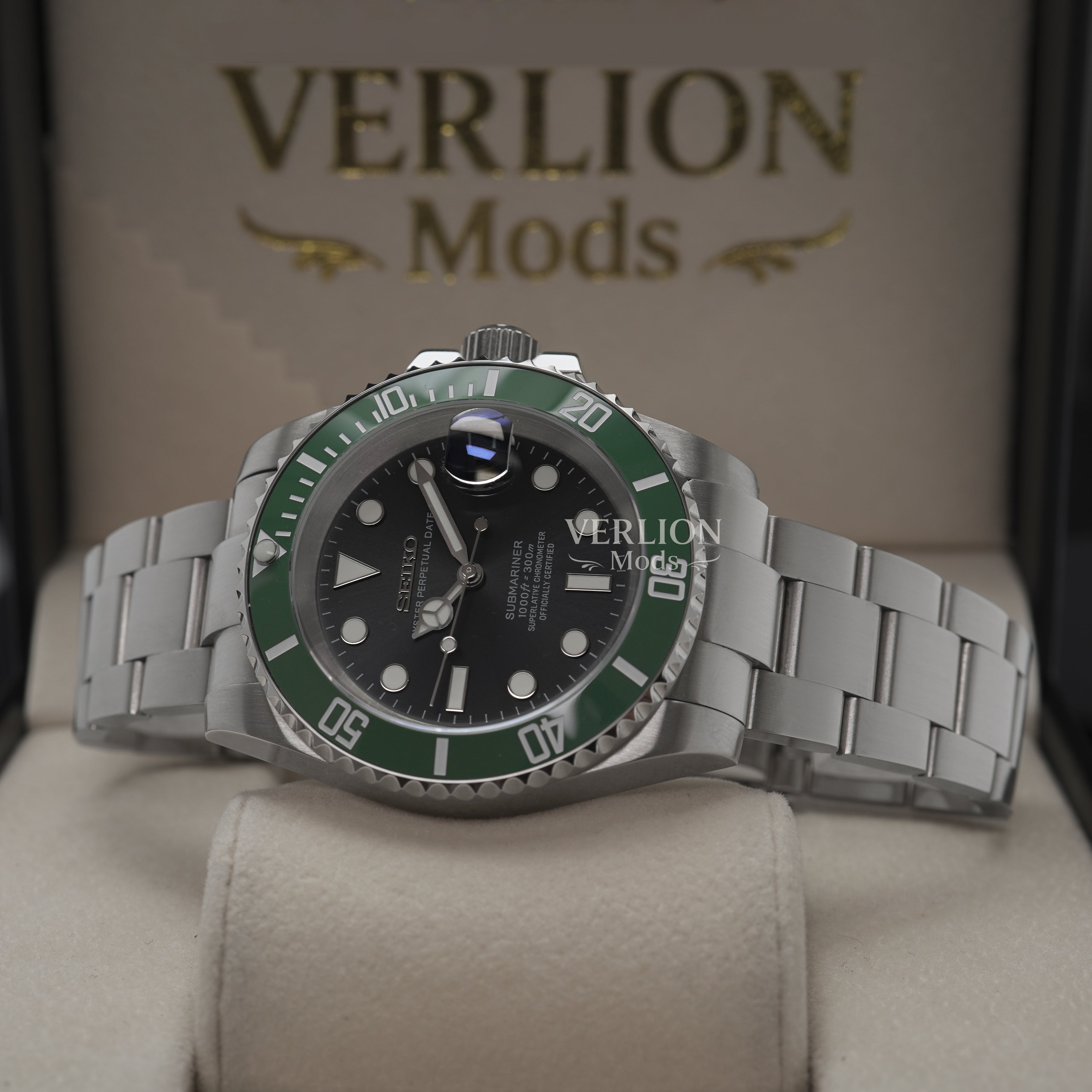 Green Kermit Submariner – Mod Watch