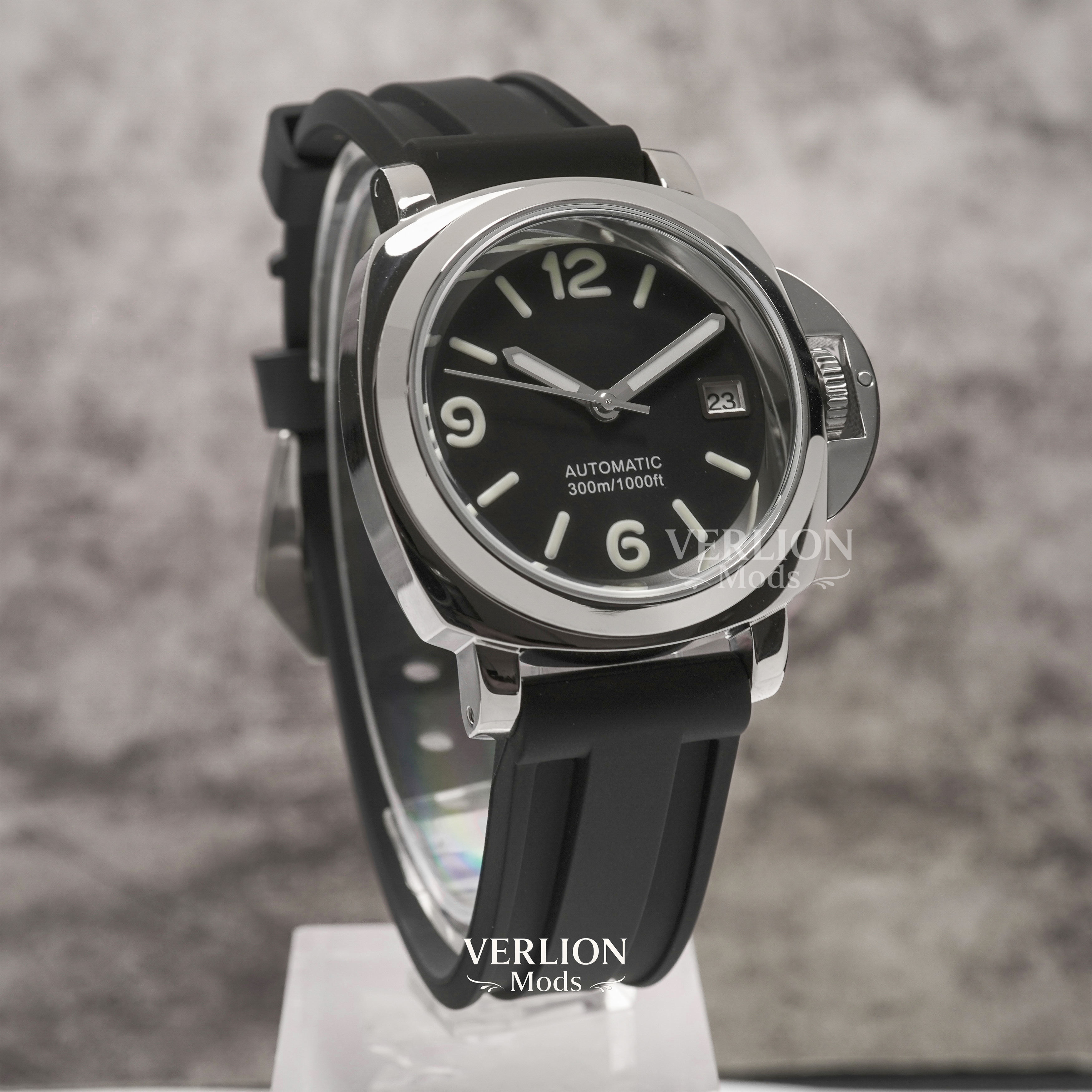 Black Bastion – Diver 40 Automatic