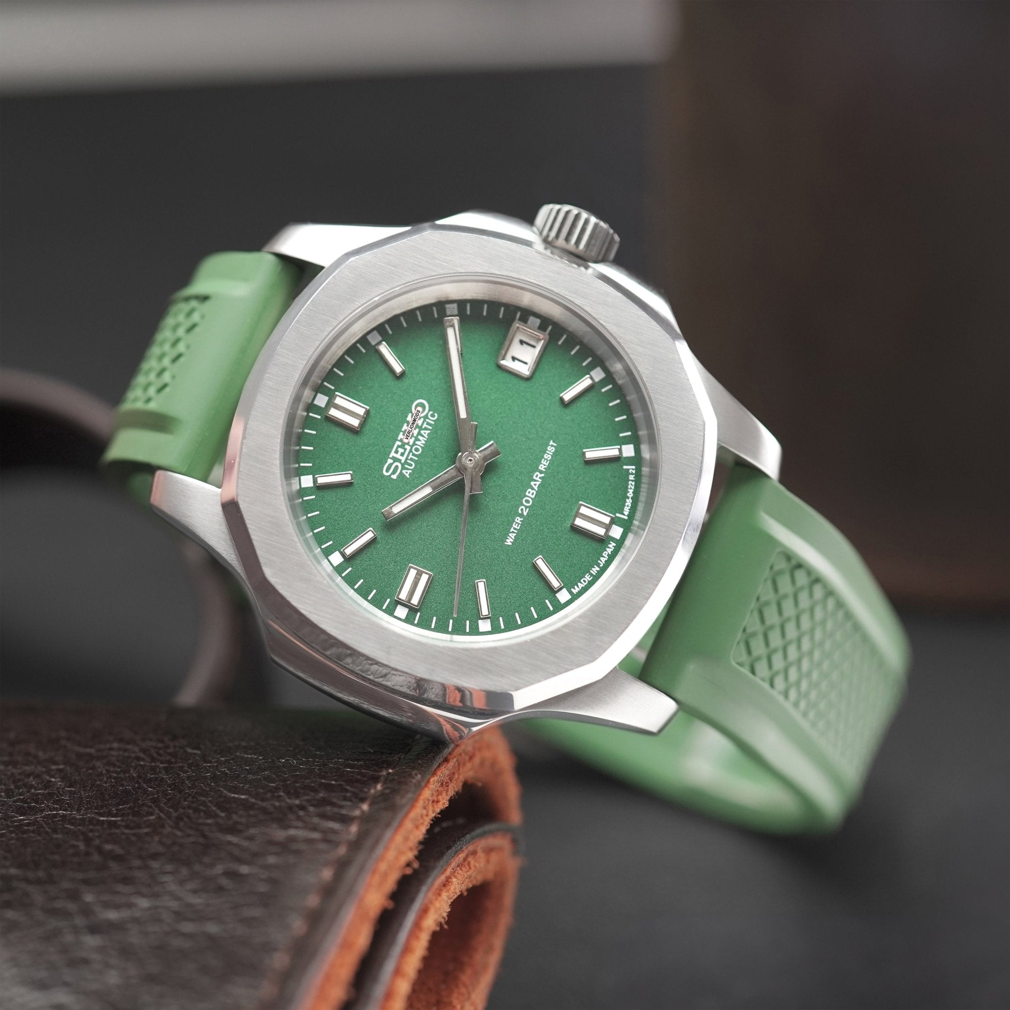 Midori Naut