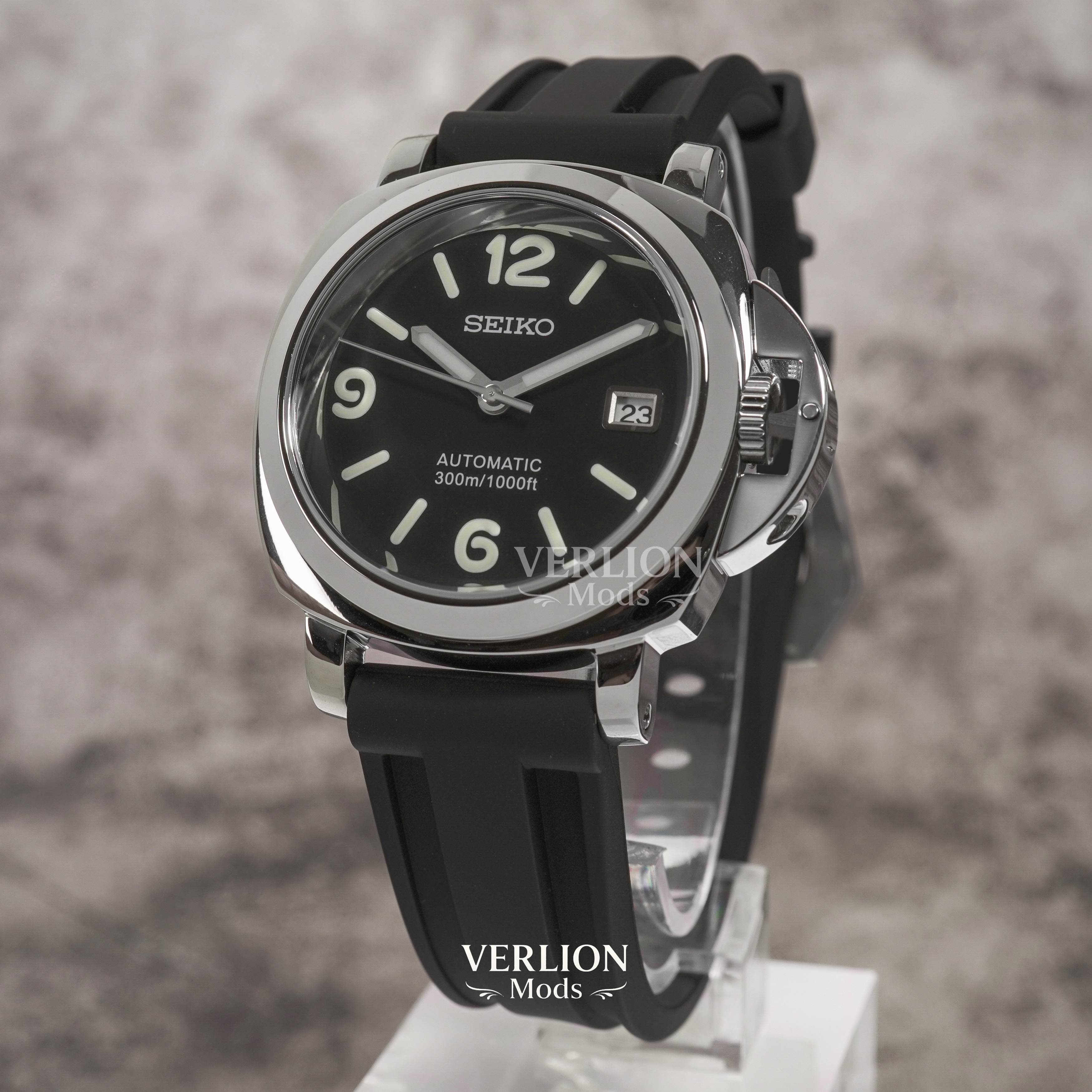 Panerai noire-Montre modifiée