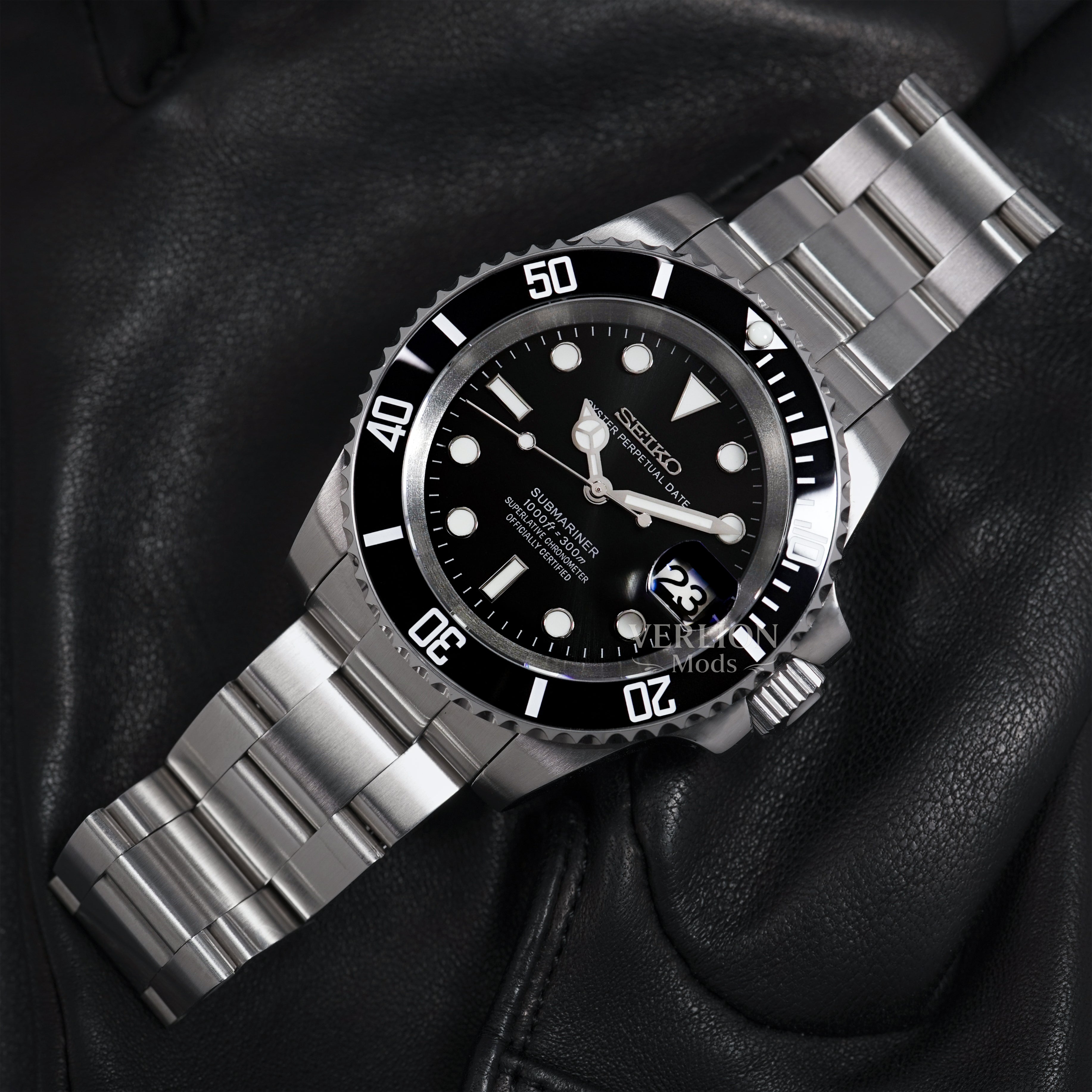 Black Submariner – Mod Watch