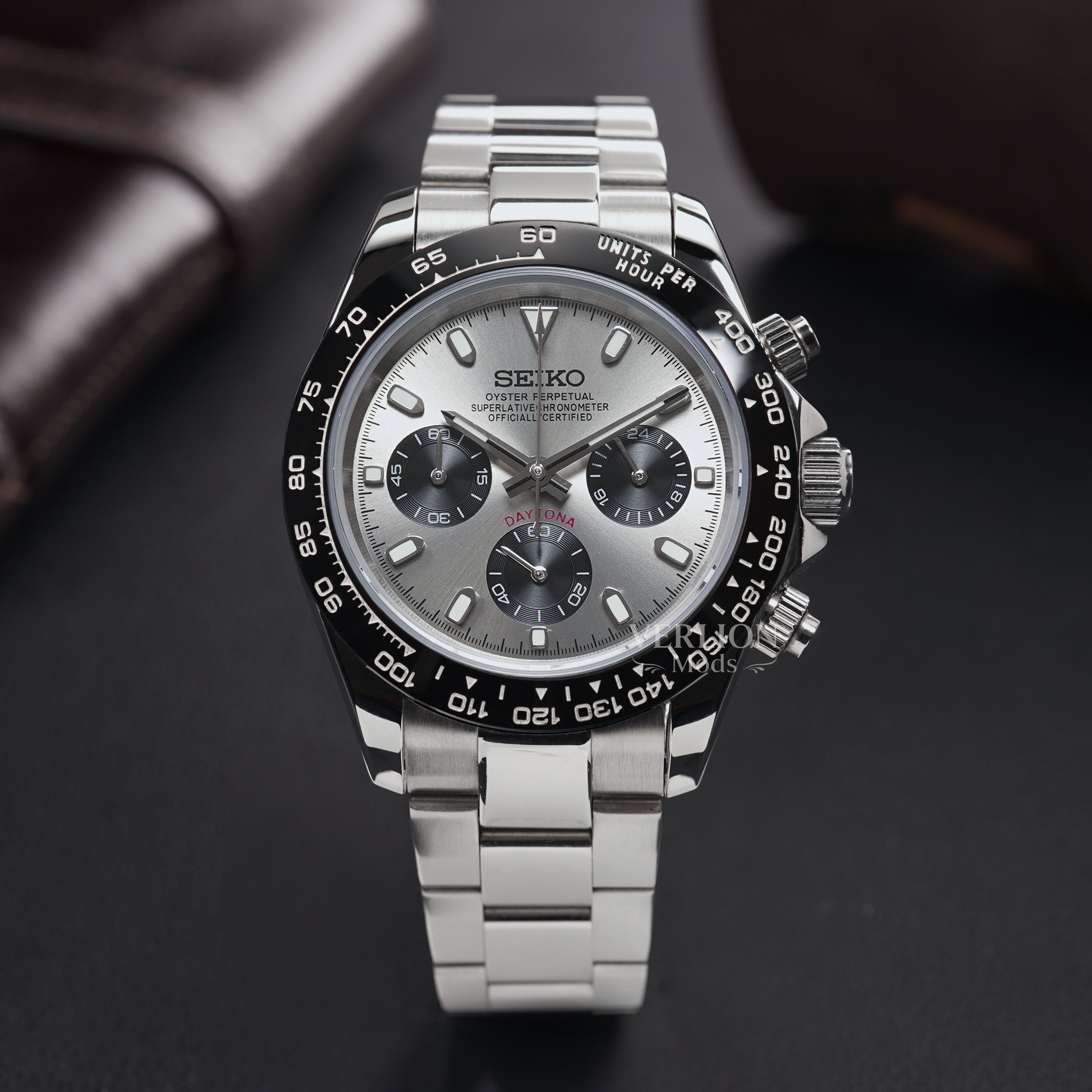 Champagne Daytona – Mod Watch