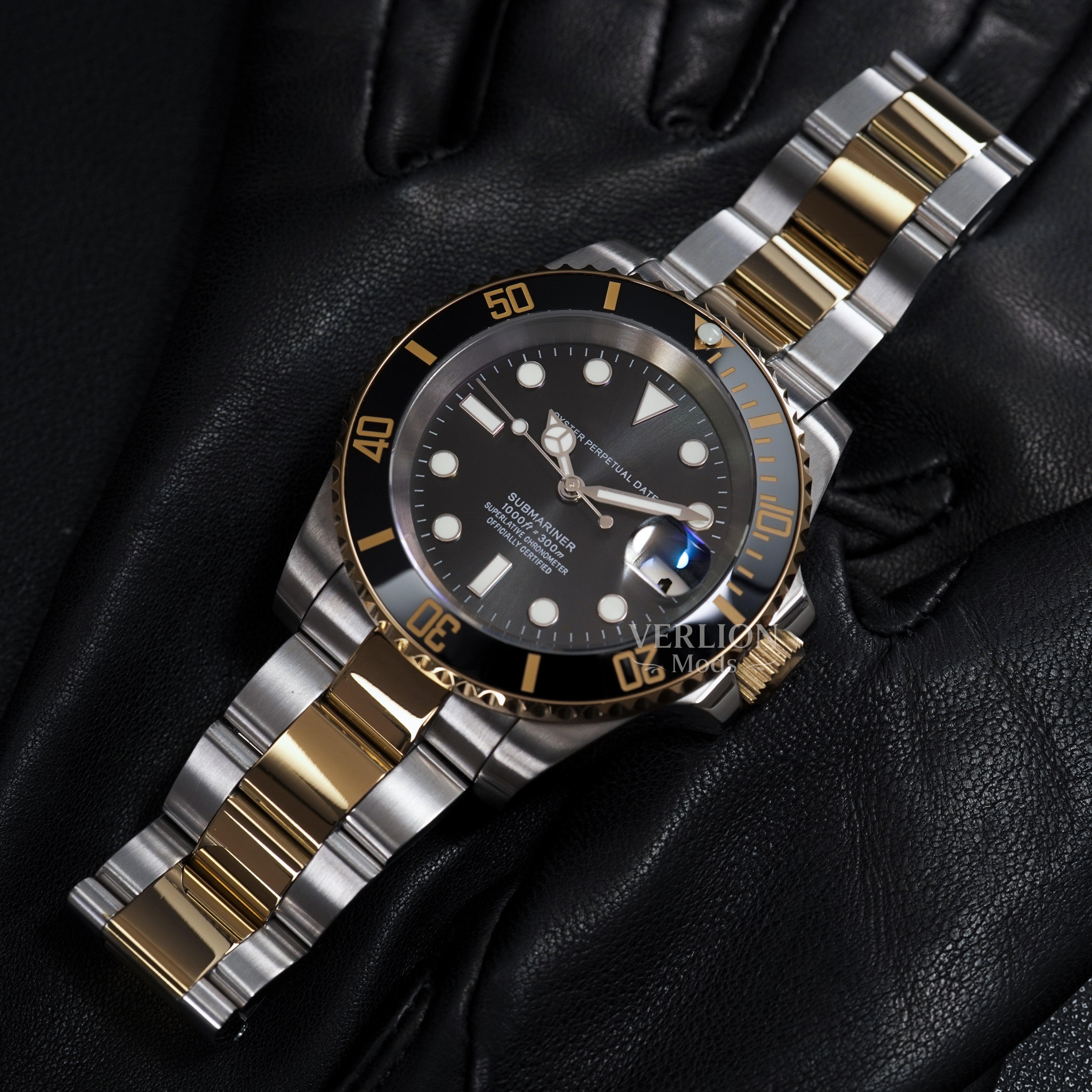 Schwarze zweifarbige Taucheruhr 40