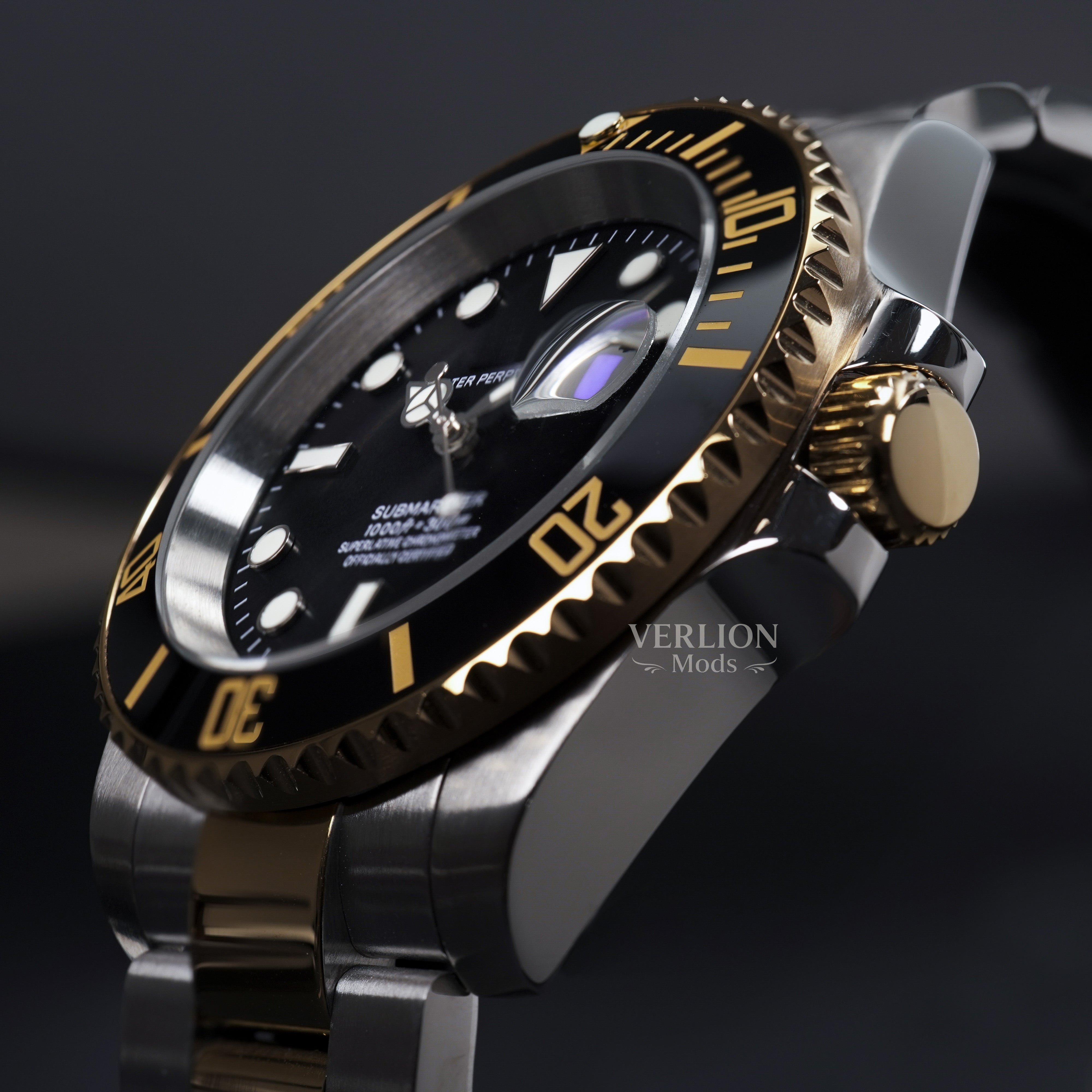 Schwarze zweifarbige Taucheruhr 40