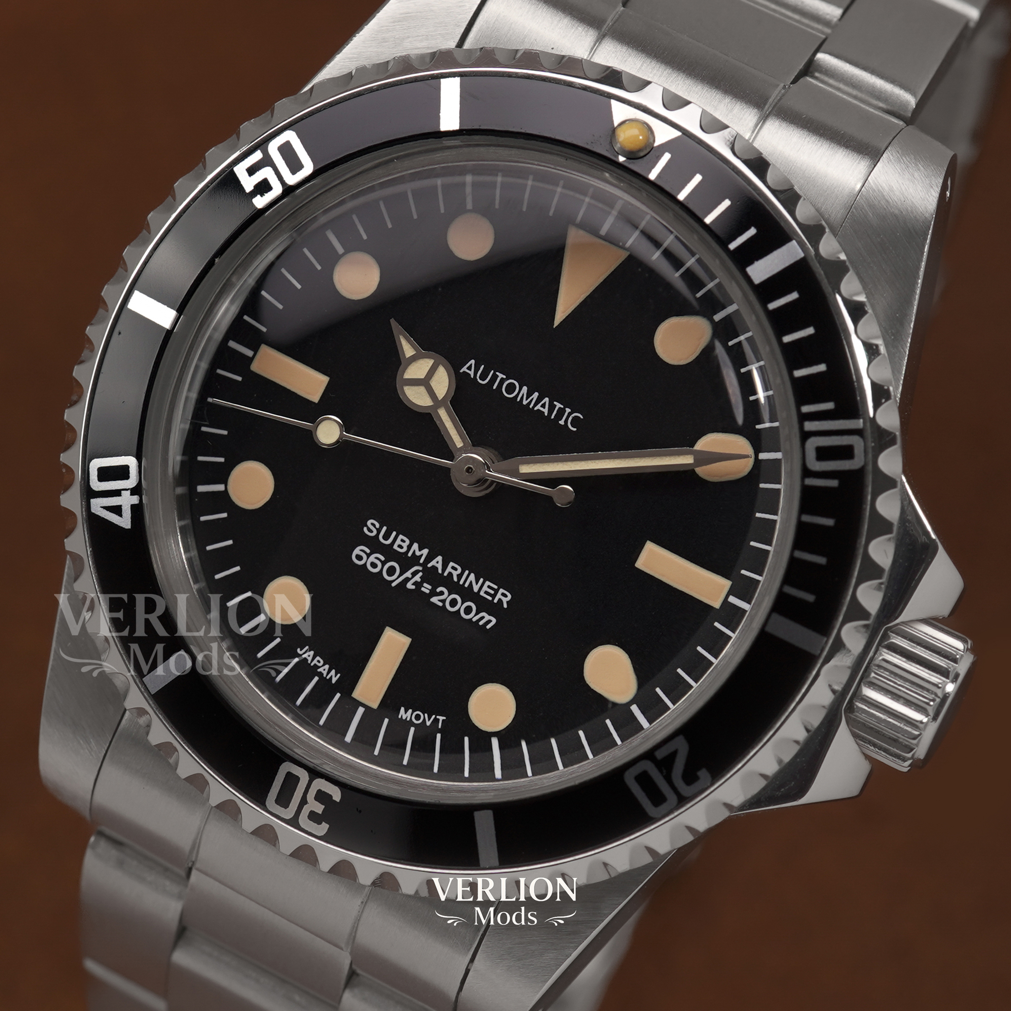 Military Vintage Diver 40 automatic dive watch