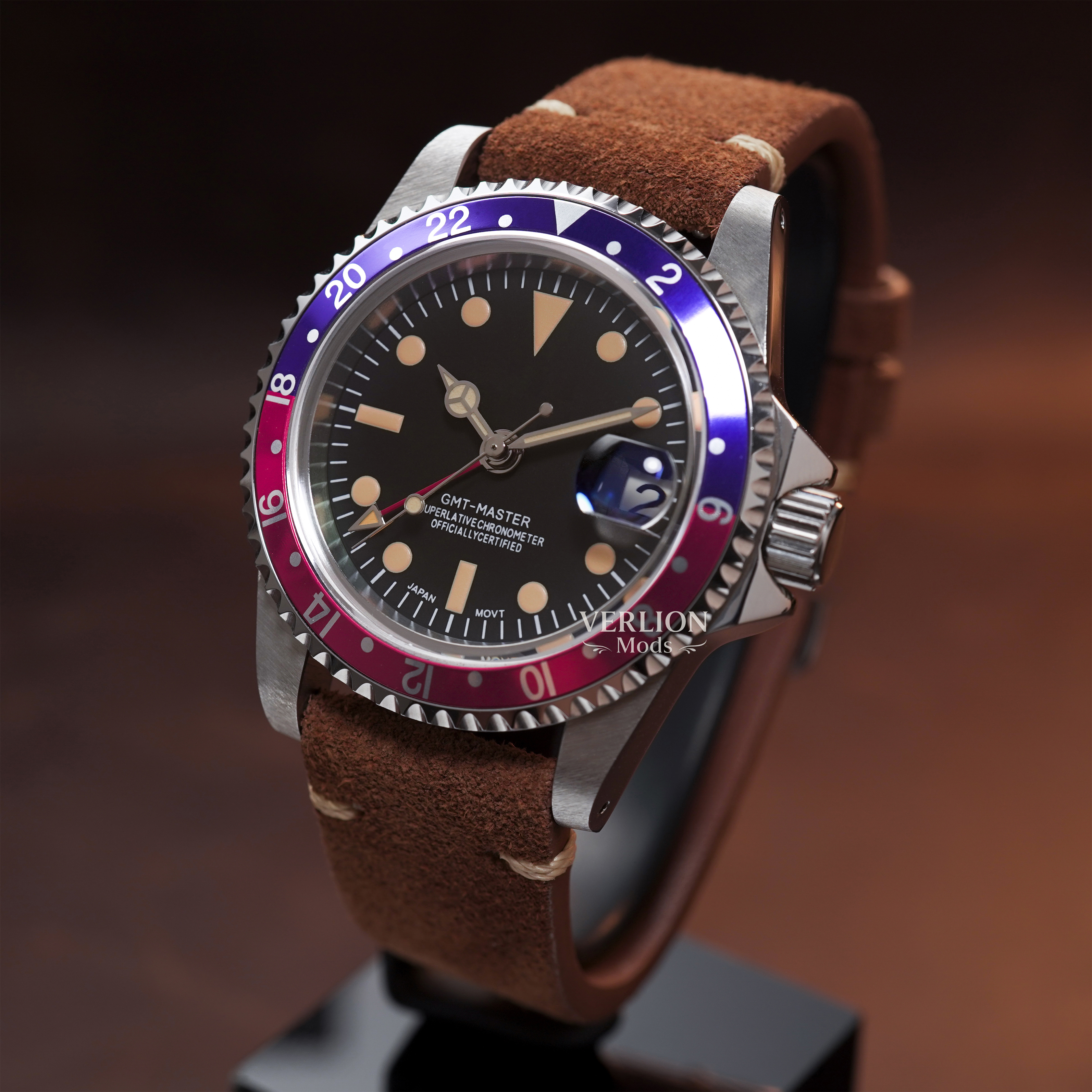 Viajero vintage rojo y azul GMT