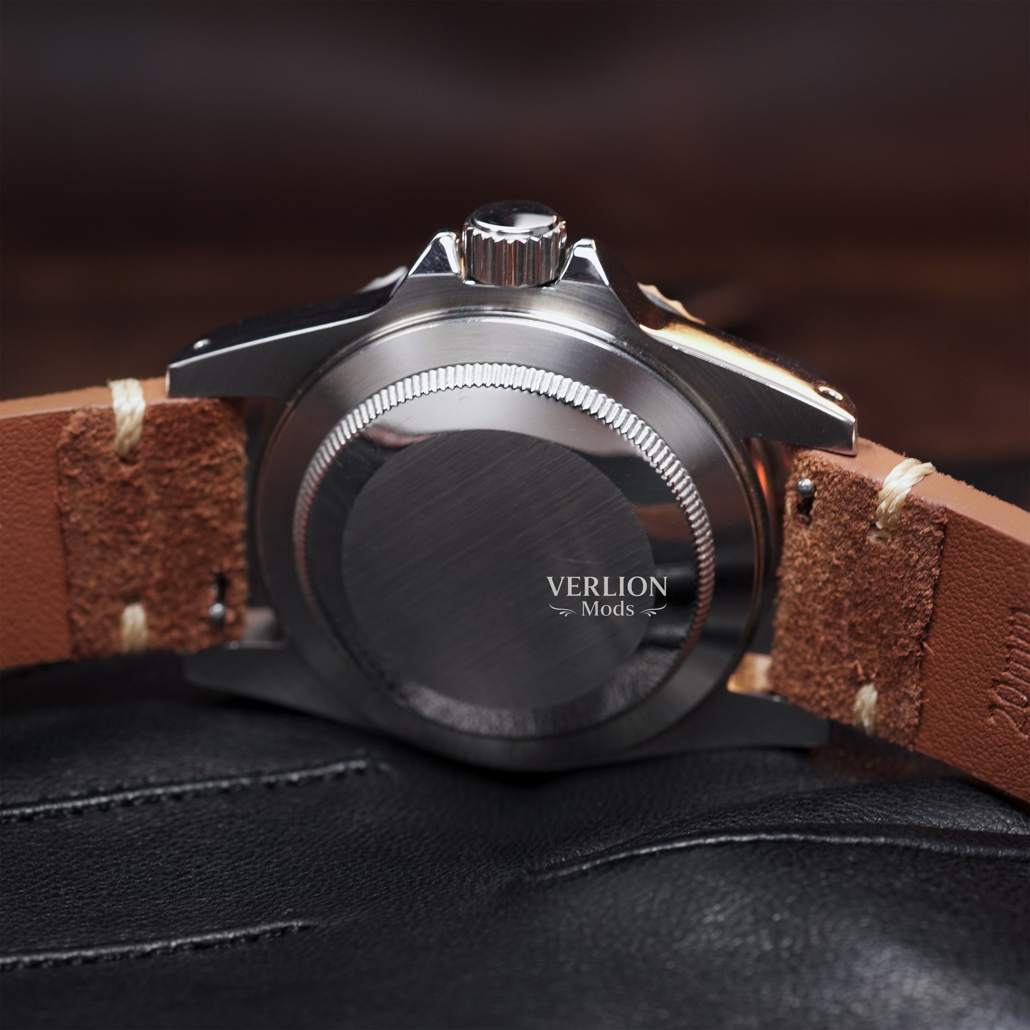 Red Blue Vintage Traveler GMT