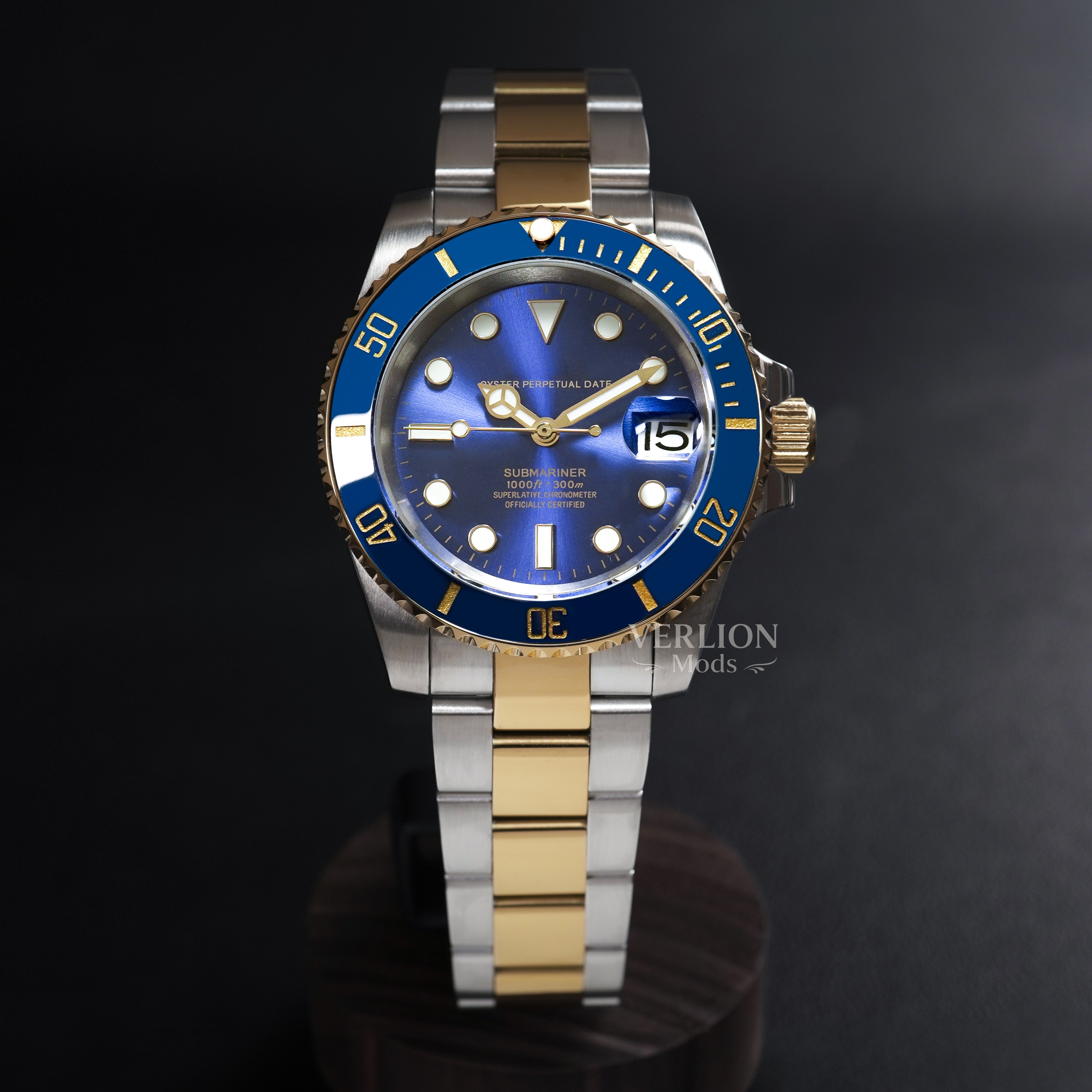 Blue Two-Tone Diver 40