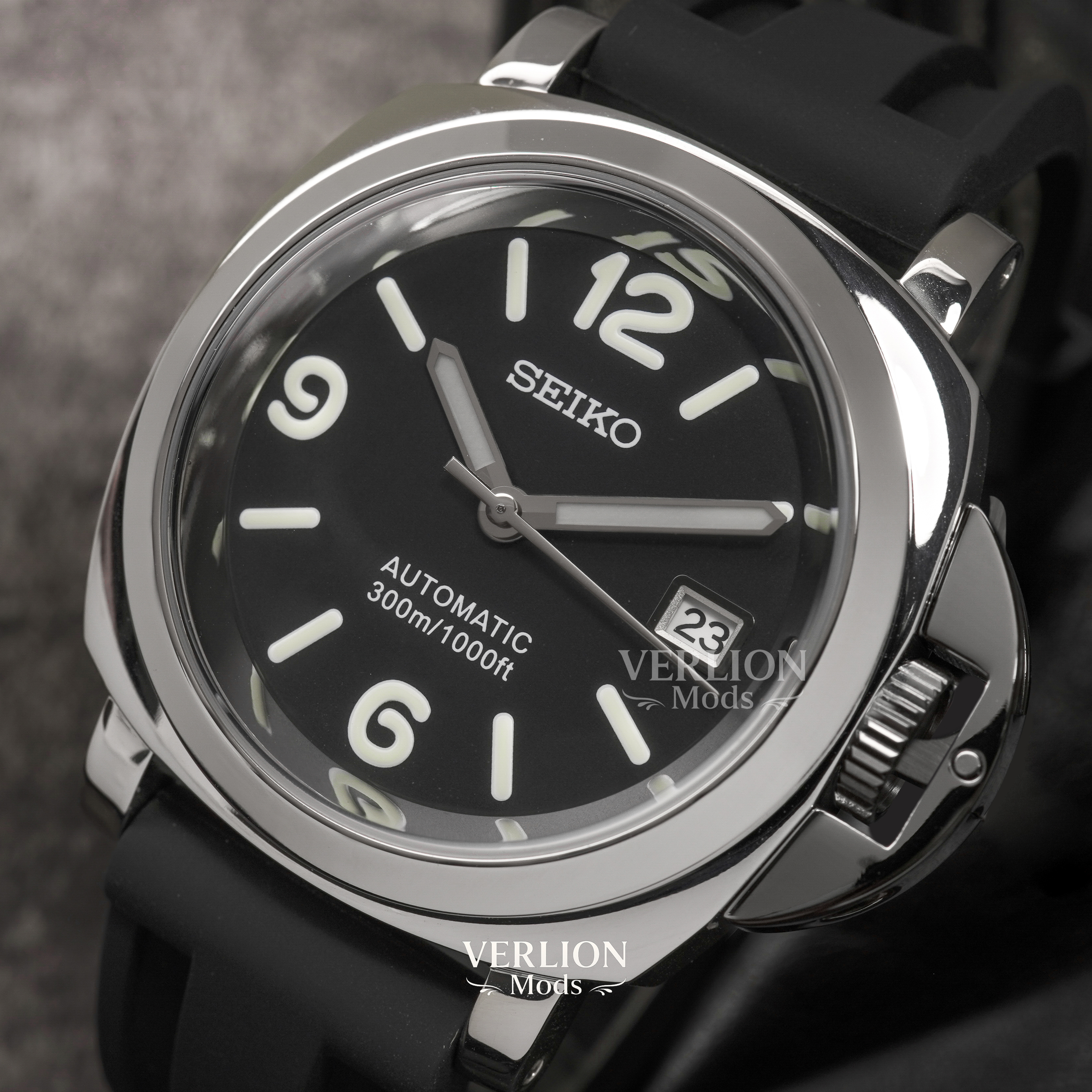 Panerai noire-Montre modifiée