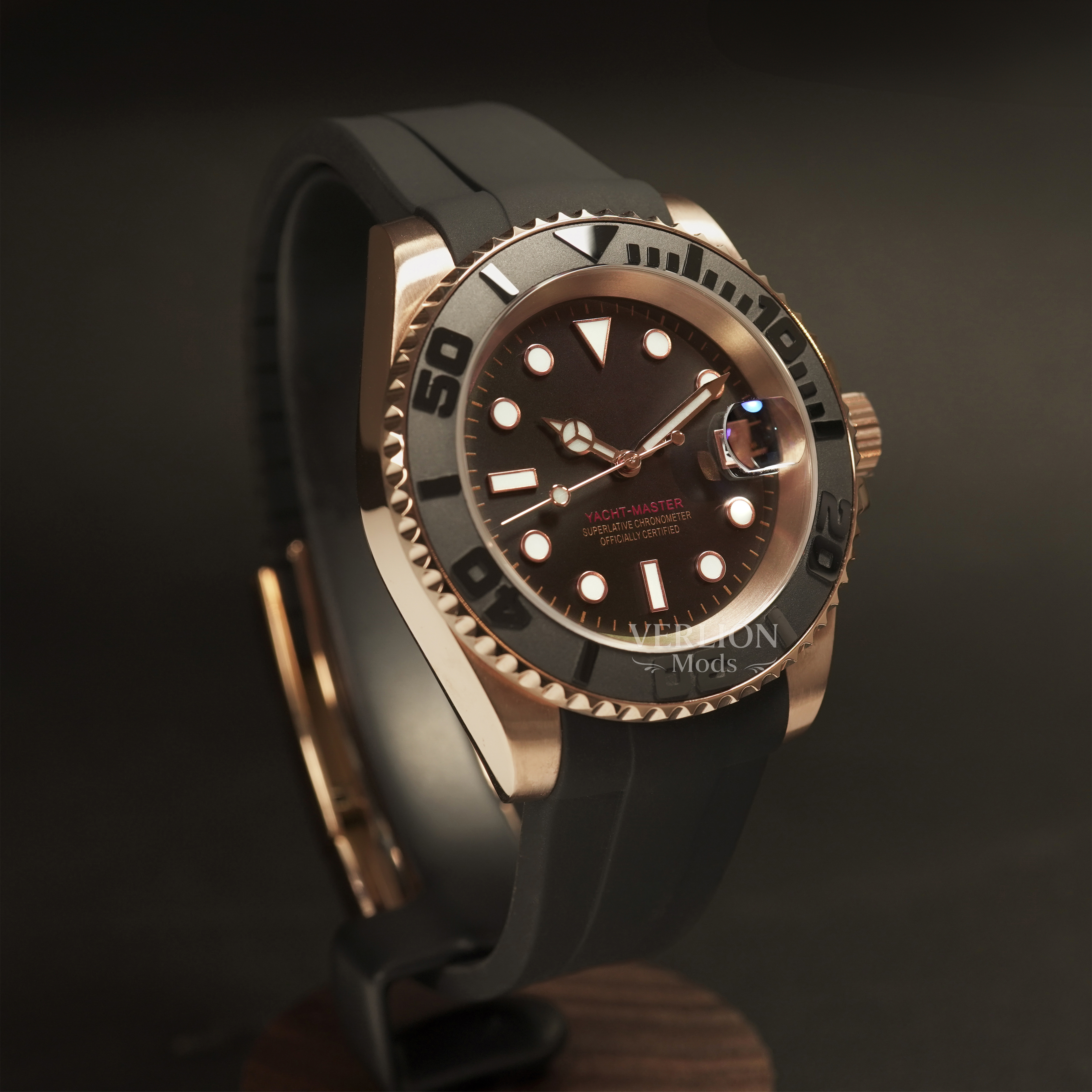 Regatta V2 in Schwarz-Roségold