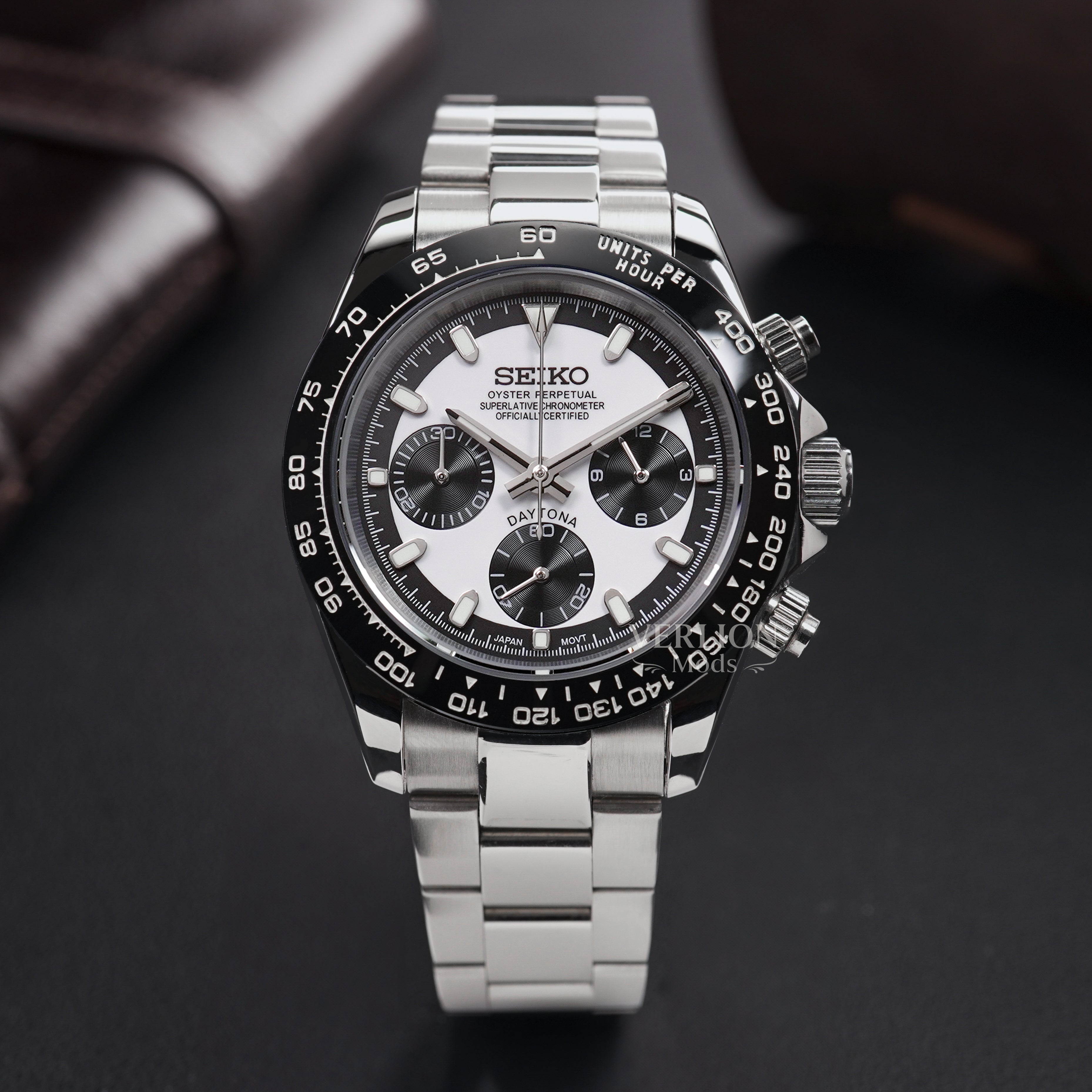 Black White Panda Daytona – Mod Watch