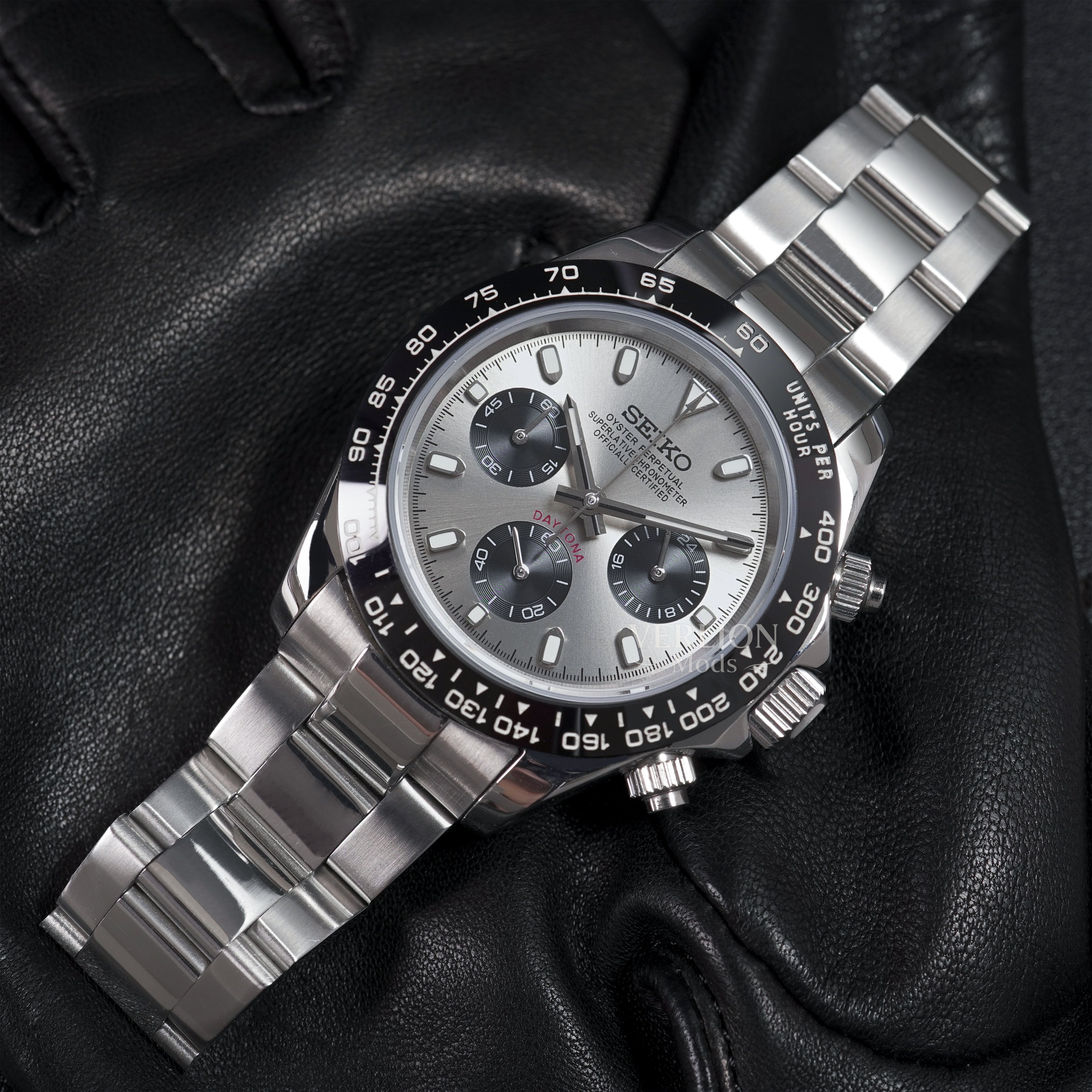 Champagne Daytona – Mod Watch