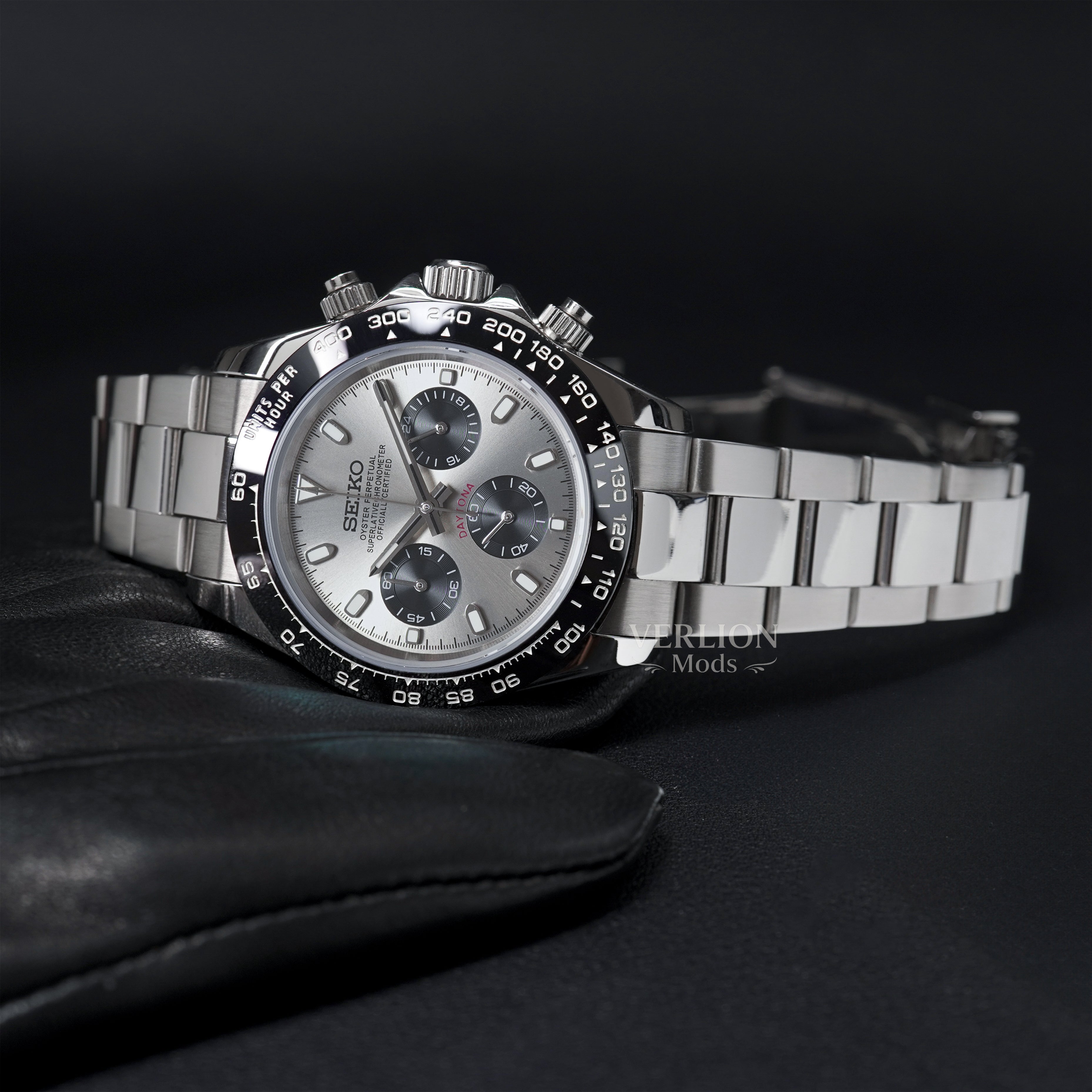Champagne Daytona – Mod Watch