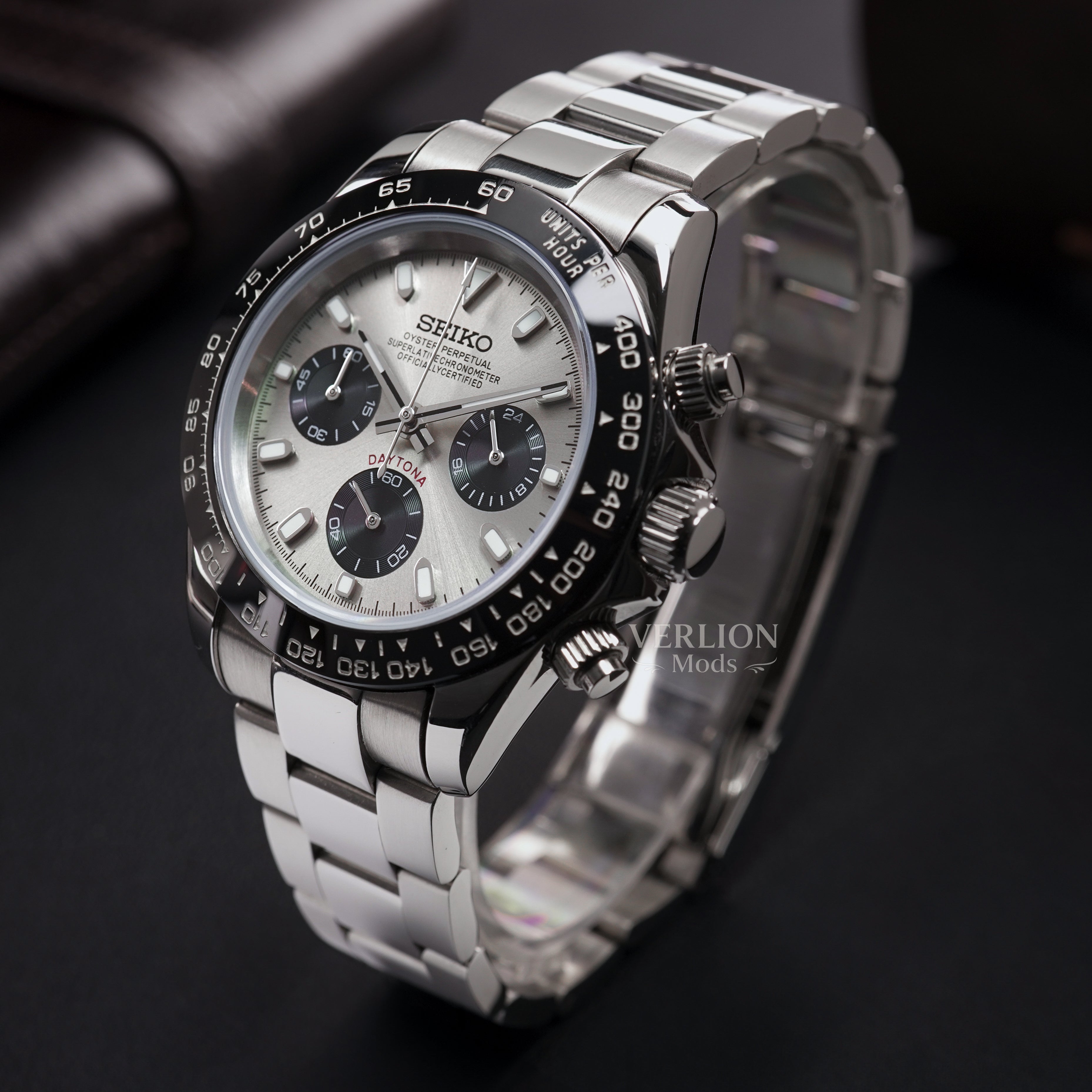 Champagne Daytona – Mod Watch
