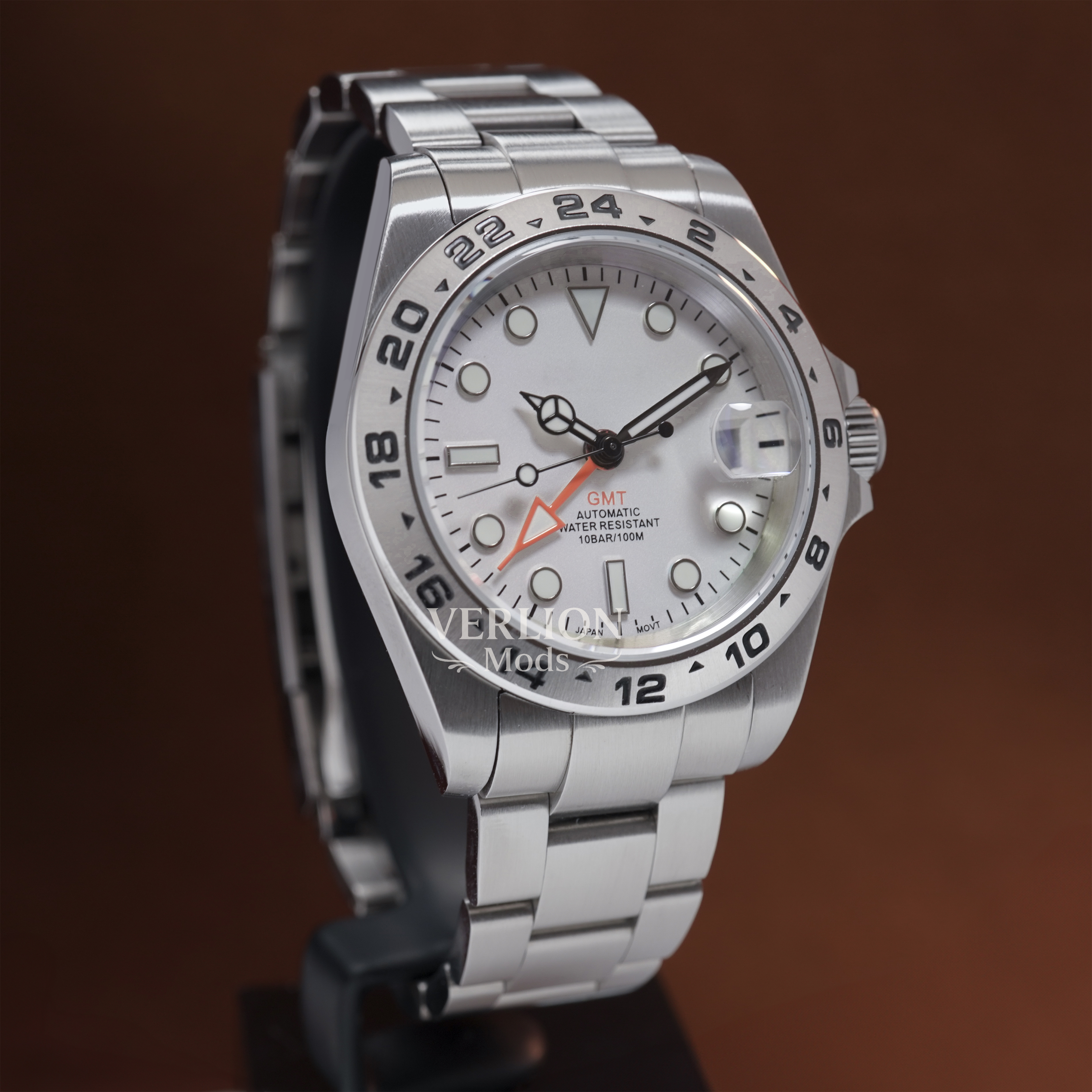 Voyager GMT Vintage dual-time automatic watch