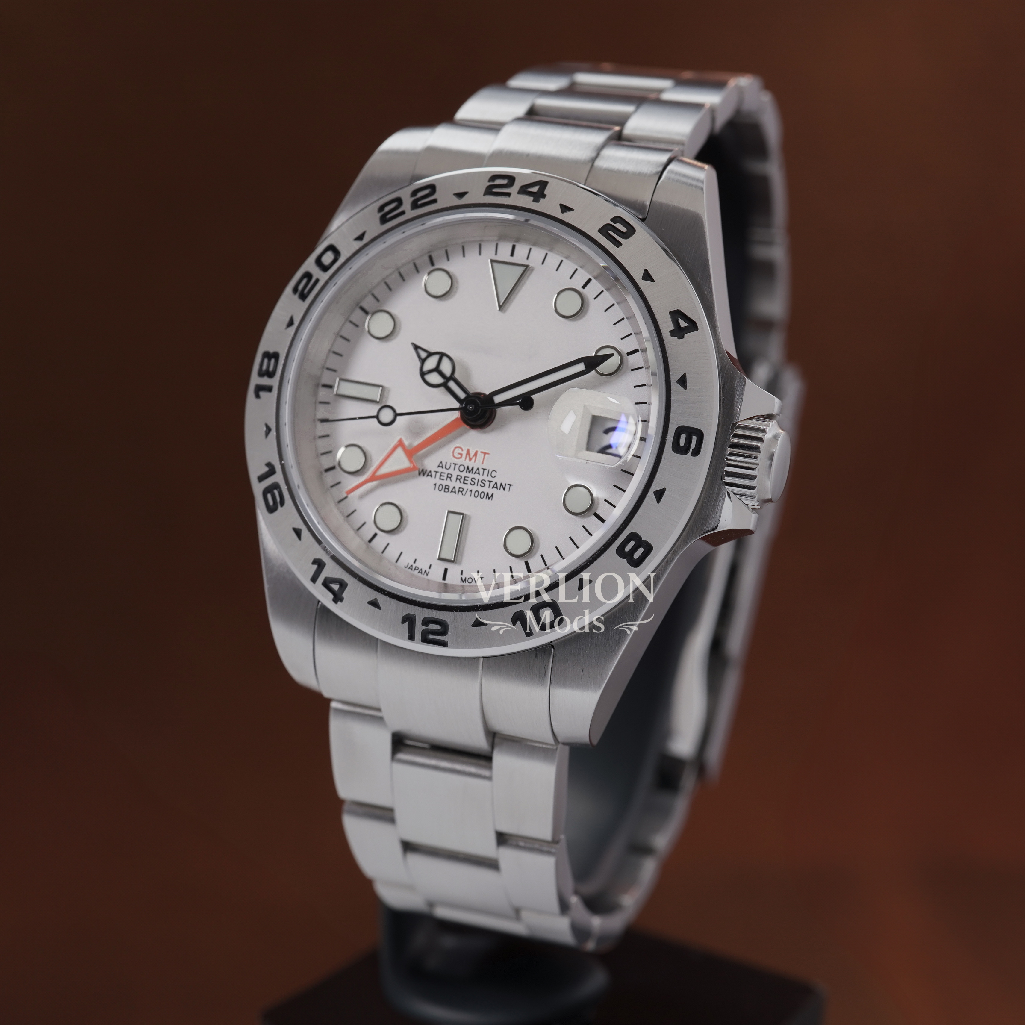 Voyager GMT Vintage dual-time automatic watch
